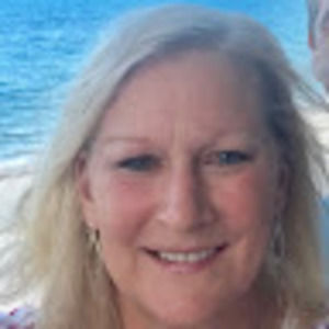 Meet your Posher, Laurie